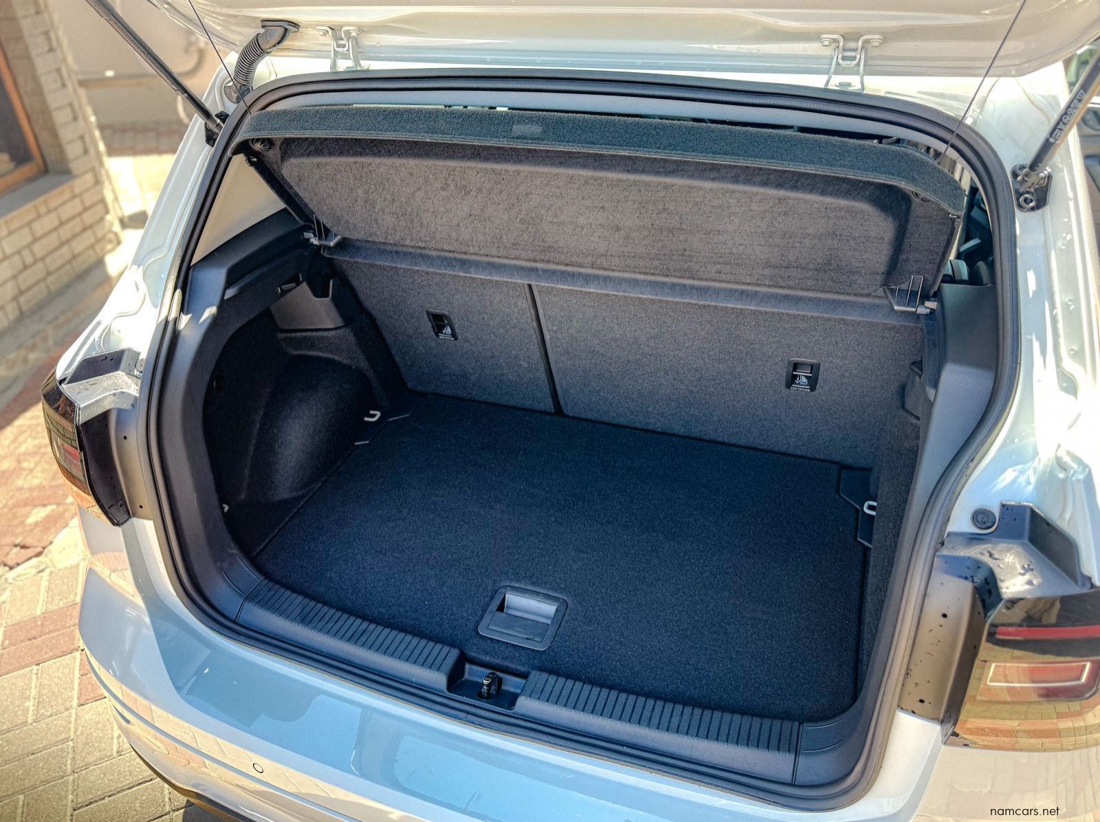 2023 Volkswagen T-Cross 1.0 TSI C/Line pictures