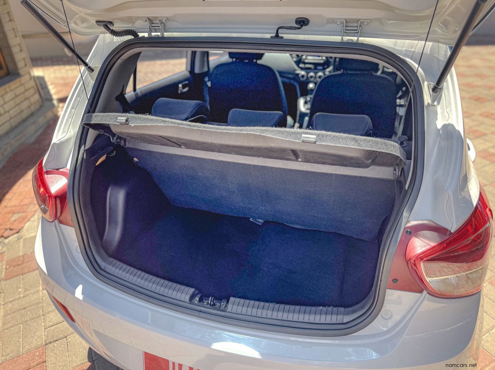 2016 Hyundai Grand i10 1.2 Fluid A/T pictures