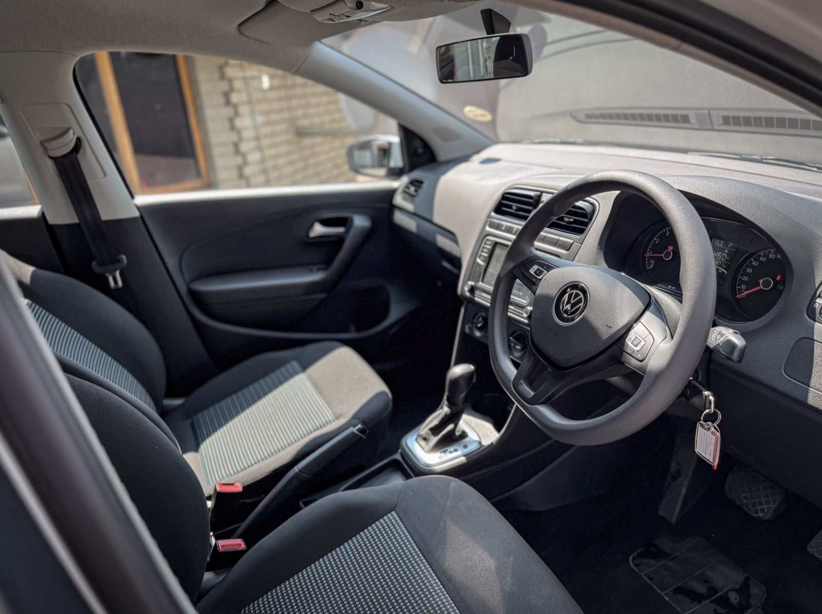 2024 Volkswagen Polo 1.6 A/T C/Line pictures