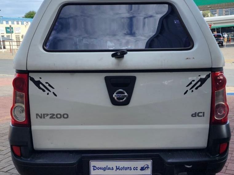 2019 Nissan NP200 1.5 DCi A/C Safety Pack P/U photo