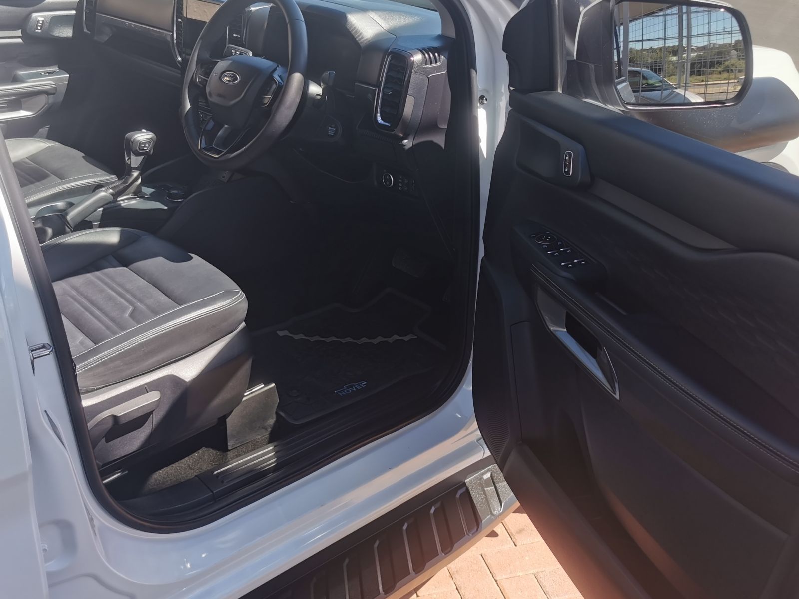 2023 Ford Ranger 2.0L Turbo D/Cab XLT 4x4 photo