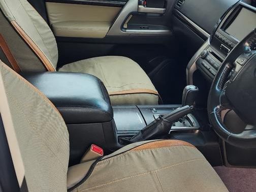2010 Toyota Land Cruiser 200 V8 TD VX A/T photo