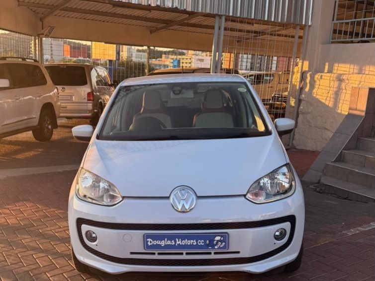 2013 Volkswagen UP 1.2 photo