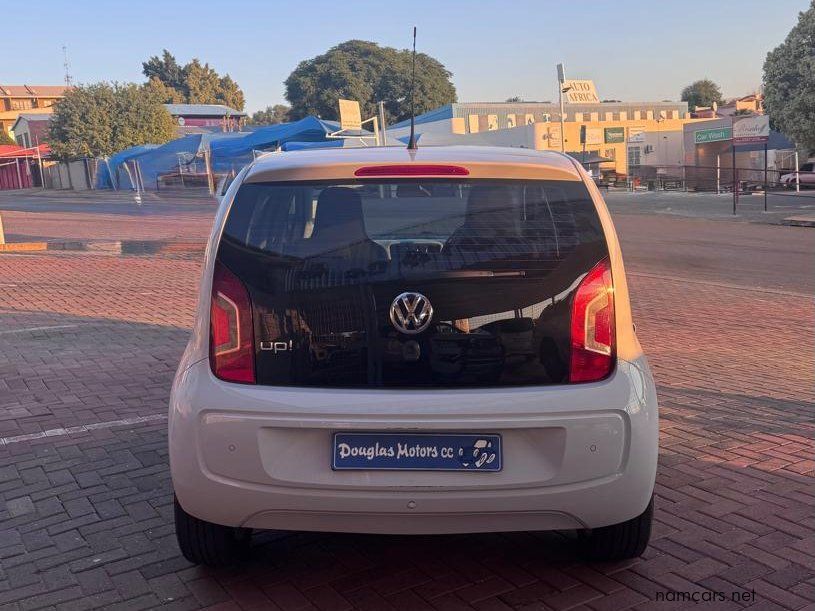2013 Volkswagen UP 1.2 photo