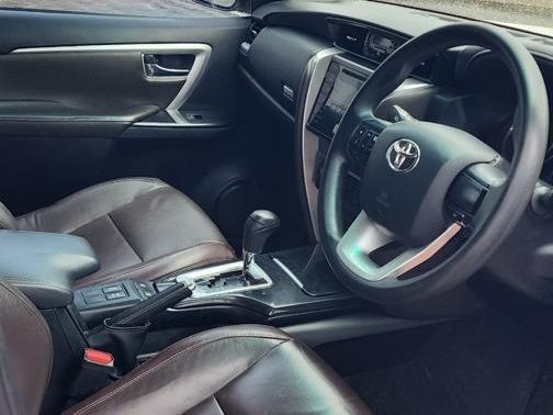 2018 Toyota Fortuner 2.4 GD-6 4x4 A/T photo