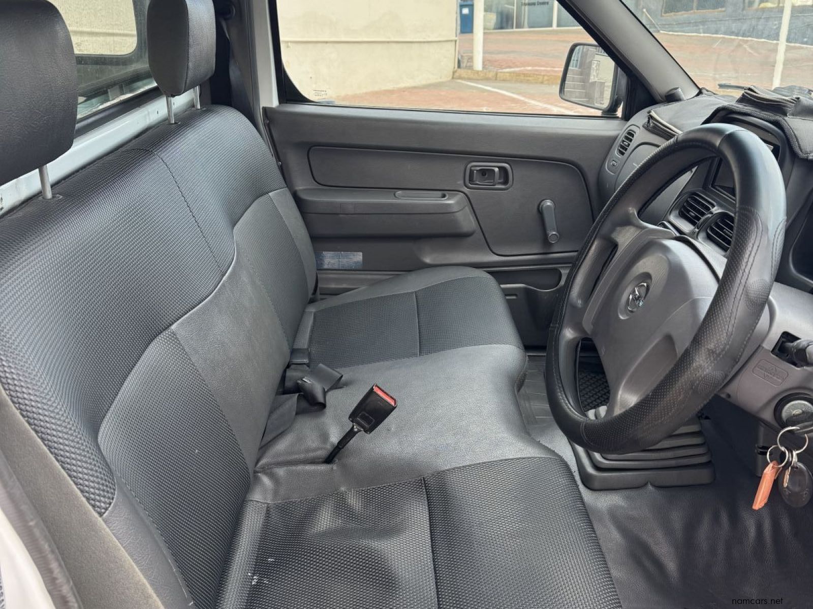 2016 Nissan NP300 Hardbody 2.0i LWB S/C photo