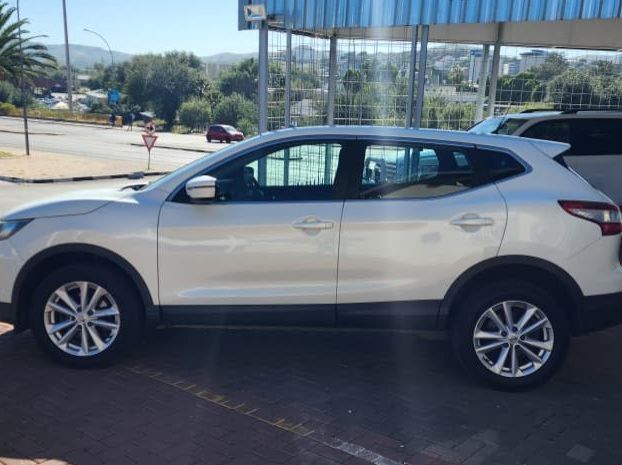 2017 Nissan Qashqai 1.2T Acenta pictures