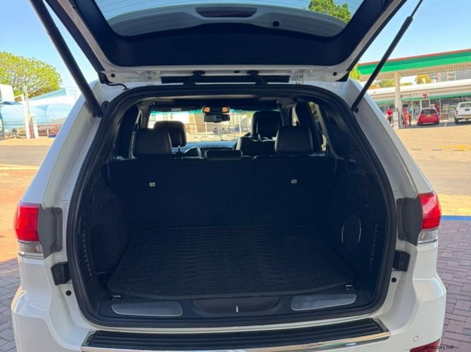 2015 Jeep Grand Cherokee 3.6Lt Overland pictures