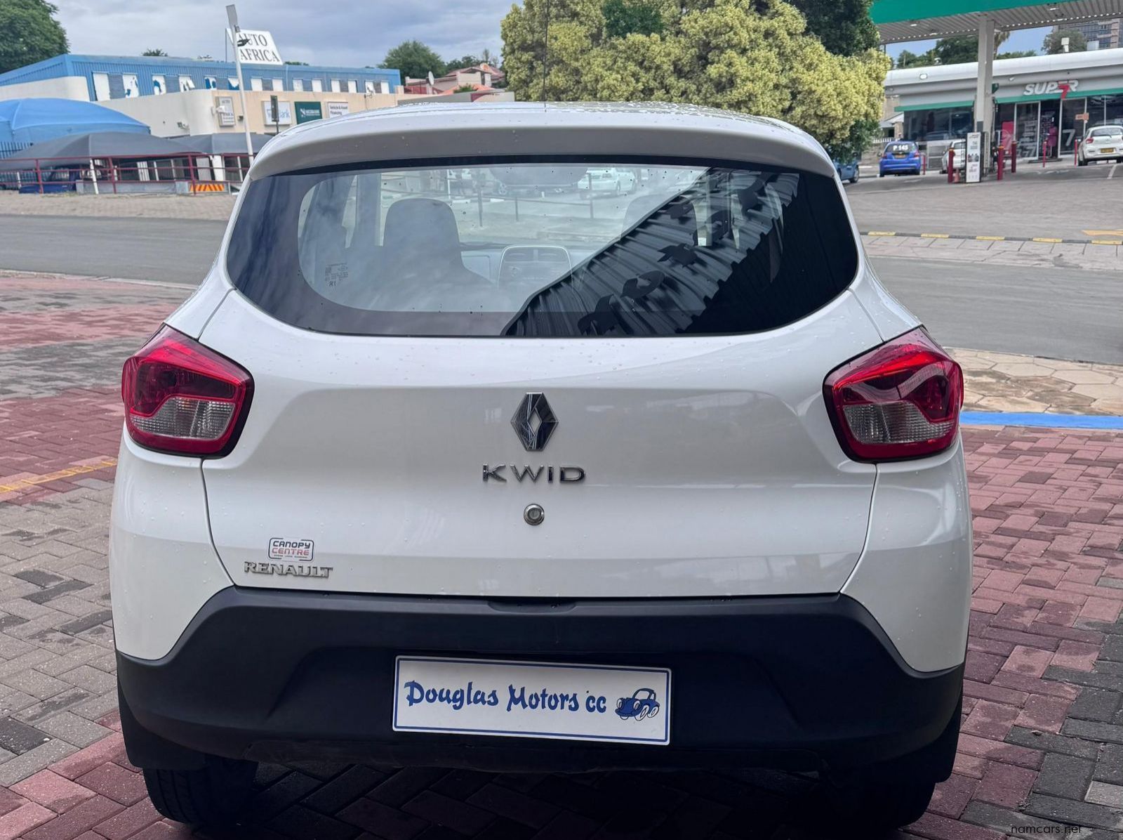 2016 Renault KWID 1.0 Expression 5DR pictures