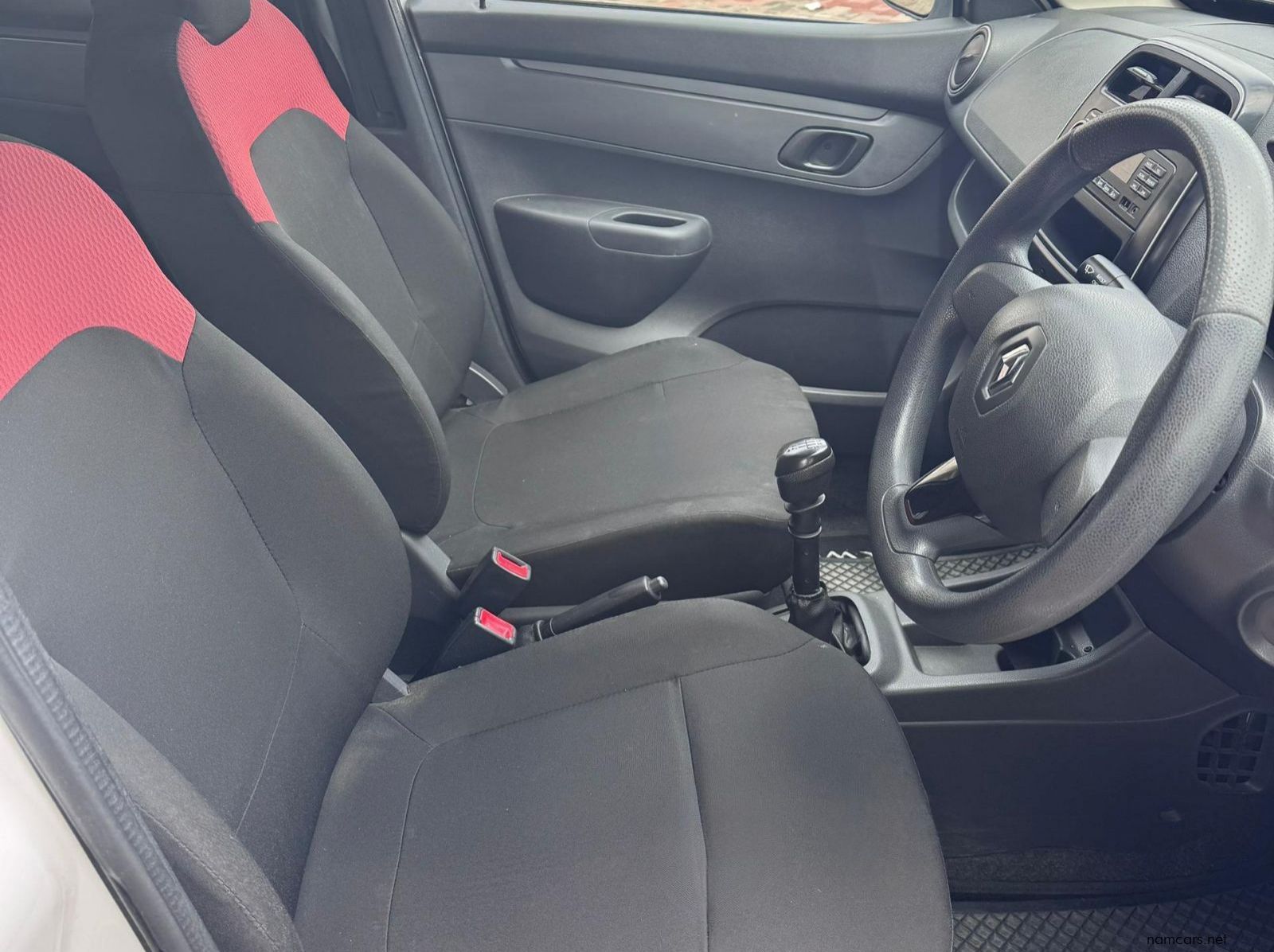 2016 Renault KWID 1.0 Expression 5DR pictures