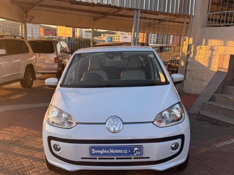 2013 Volkswagen UP 1.2 pictures
