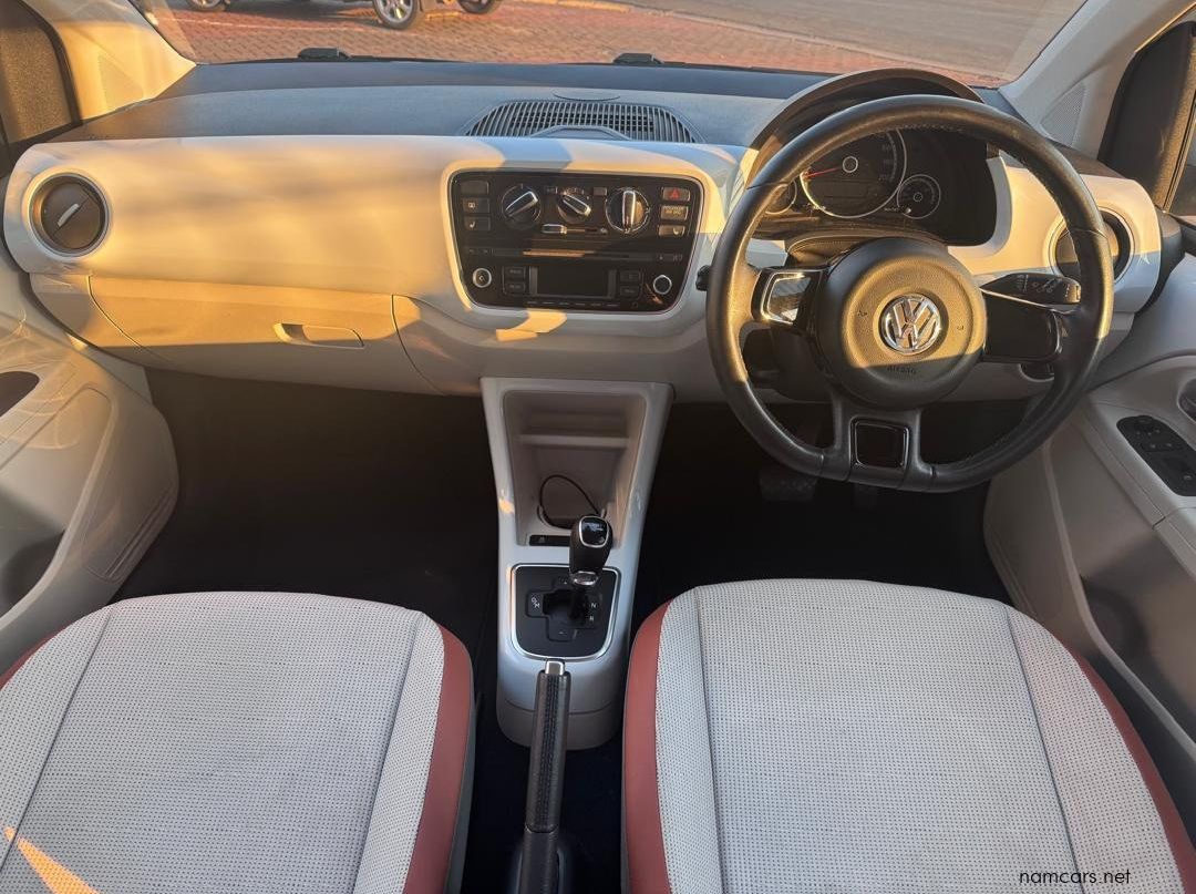 2013 Volkswagen UP 1.2 pictures