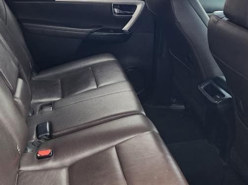 2018 Toyota Fortuner 2.4 GD-6 4x4 A/T pictures