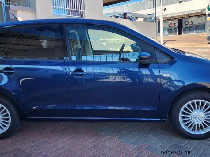 2013 Volkswagen UP pictures