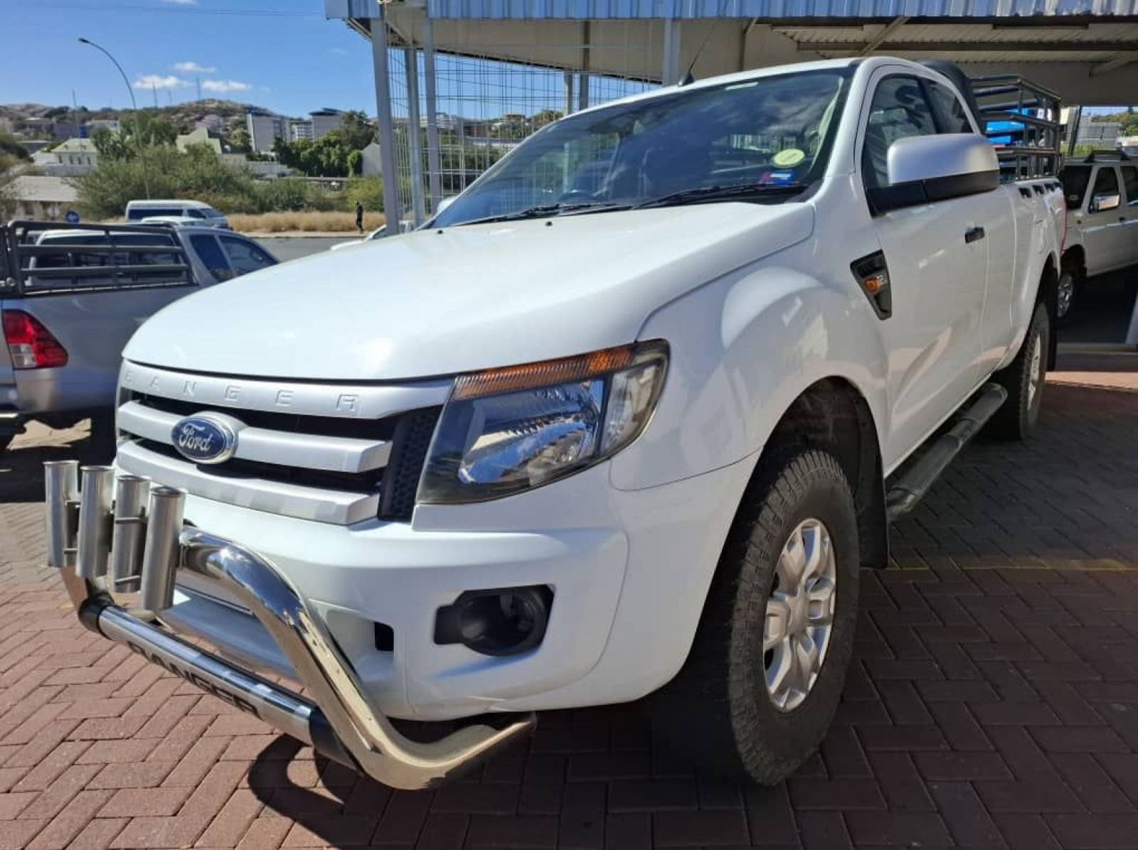 Used Ford Ranger 3.2 XLS 4x4 A/T SUP/CAB  for sale in Windhoek, Namibia