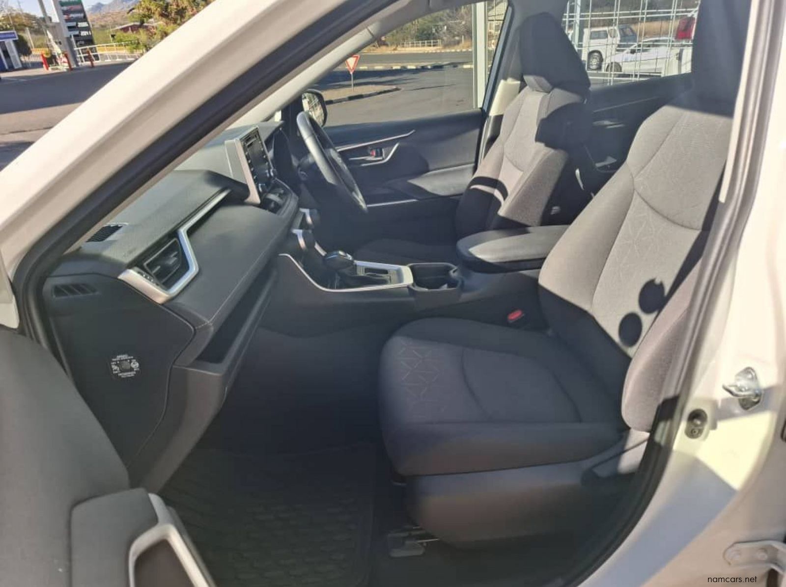 2021 Toyota Rav 4 2.0 GX CVT pictures