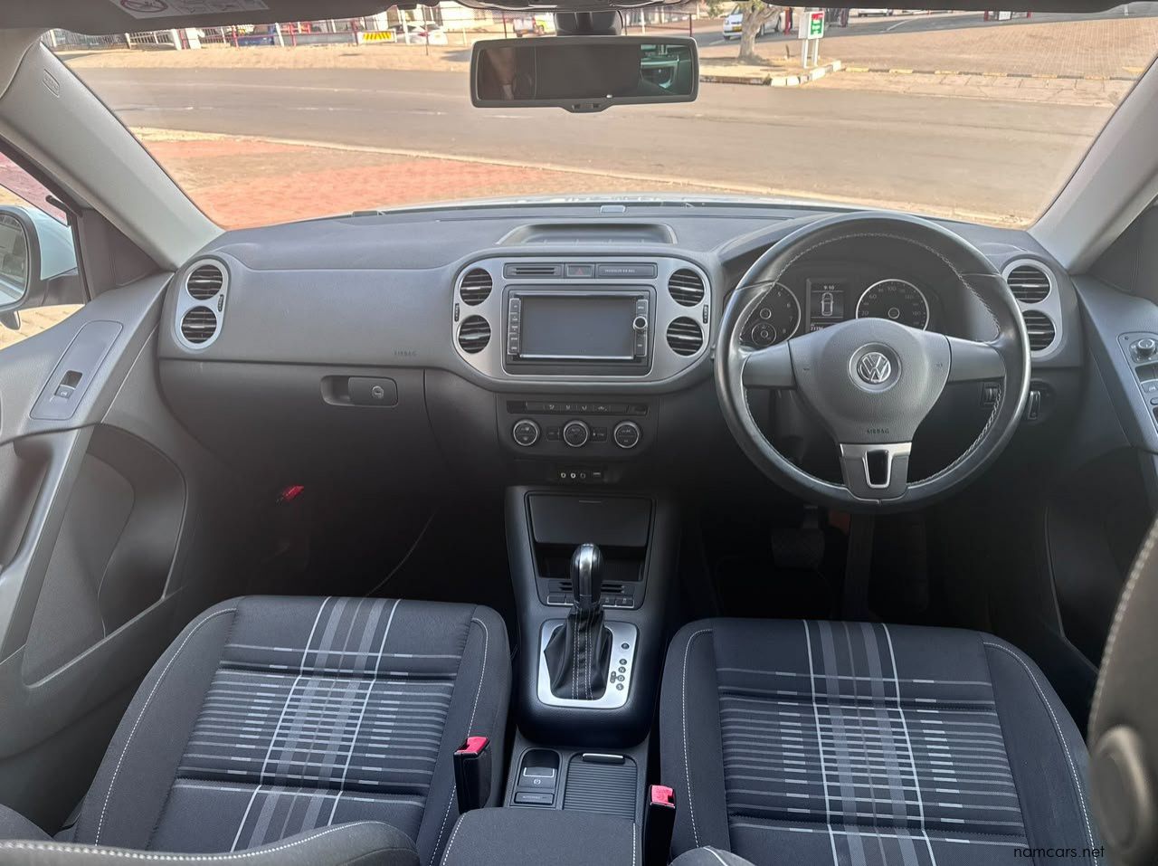 2016 Volkswagen Tiguan 1.4 TSI Comfortline pictures