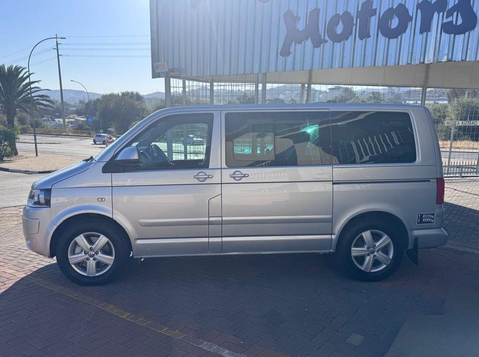 2014 Volkswagen T5 Caravelle 2.0 BiTDi DSG 4MOT pictures