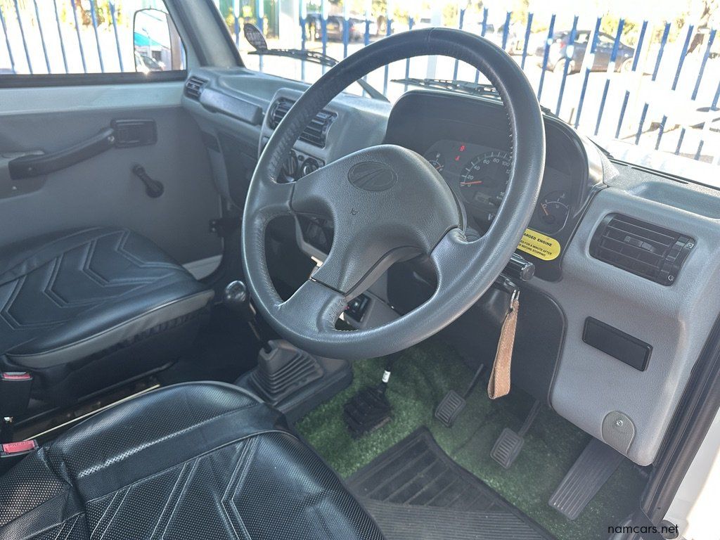 2022 Mahindra Bolero D/cab 4x4 photo