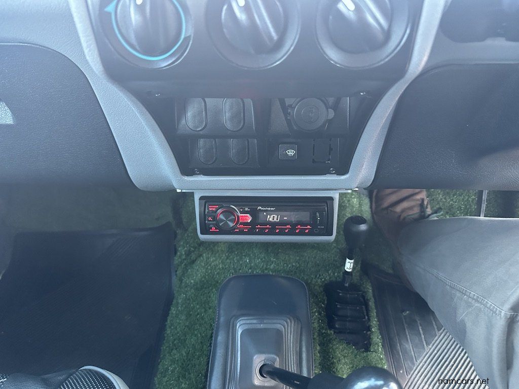 2022 Mahindra Bolero D/cab 4x4 photo