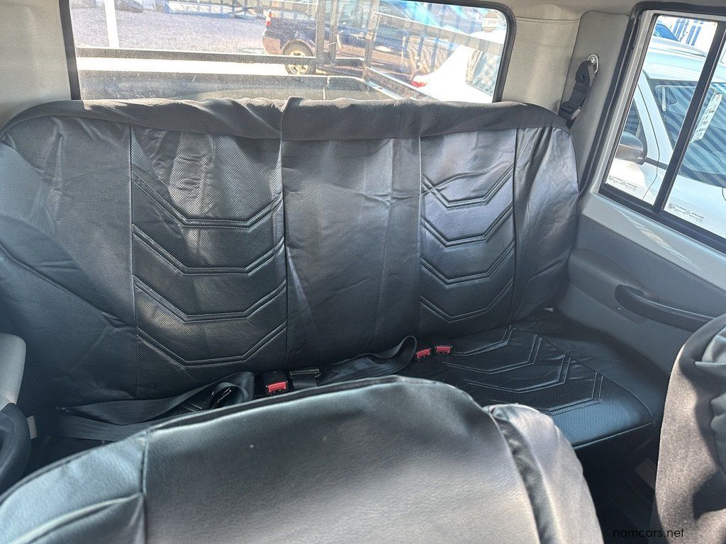 2022 Mahindra Bolero D/cab 4x4 photo