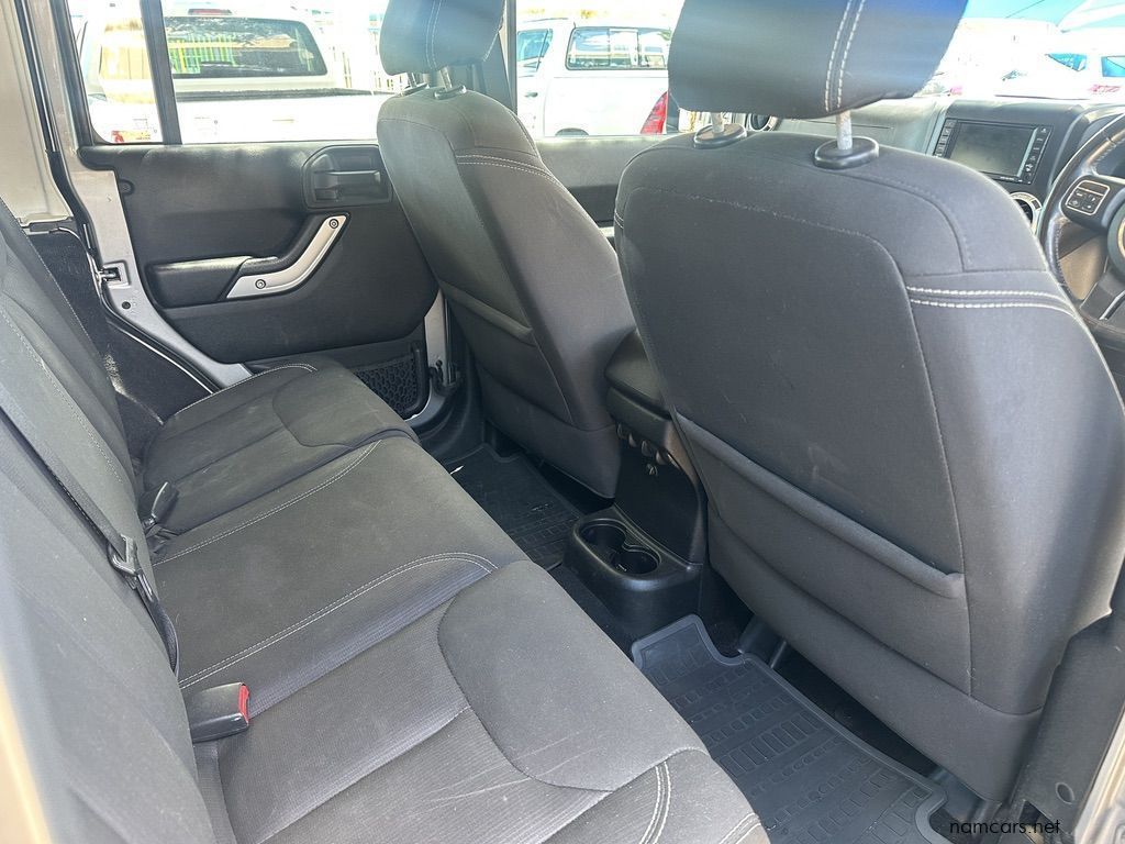2018 Jeep Wrangler Sahara 3.6 V6 Unlimited photo