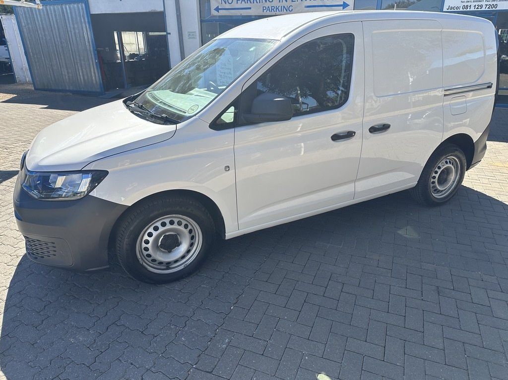 2022 Volkswagen Caddy Cargo 1.6i P/Van pictures