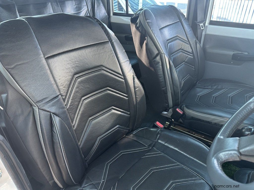 2022 Mahindra Bolero D/cab 4x4 pictures