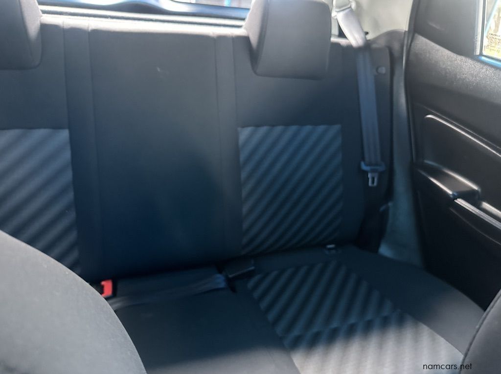 2023 Suzuki Swift 1.2 pictures