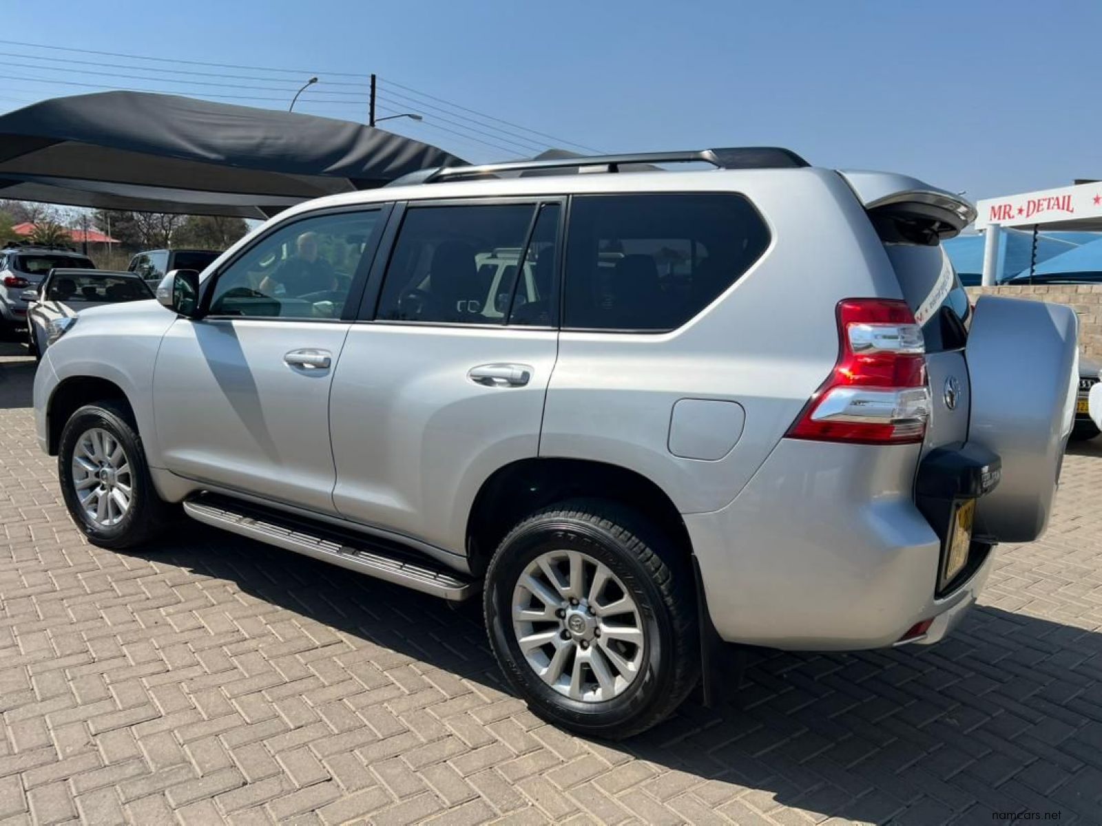 2017 Toyota Prado VX 4.0 V6 A/T photo