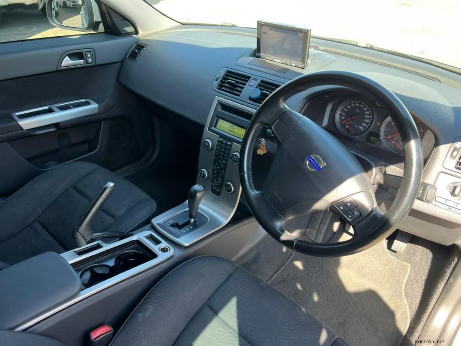 2010 Volvo S40 2.0 Petrol photo