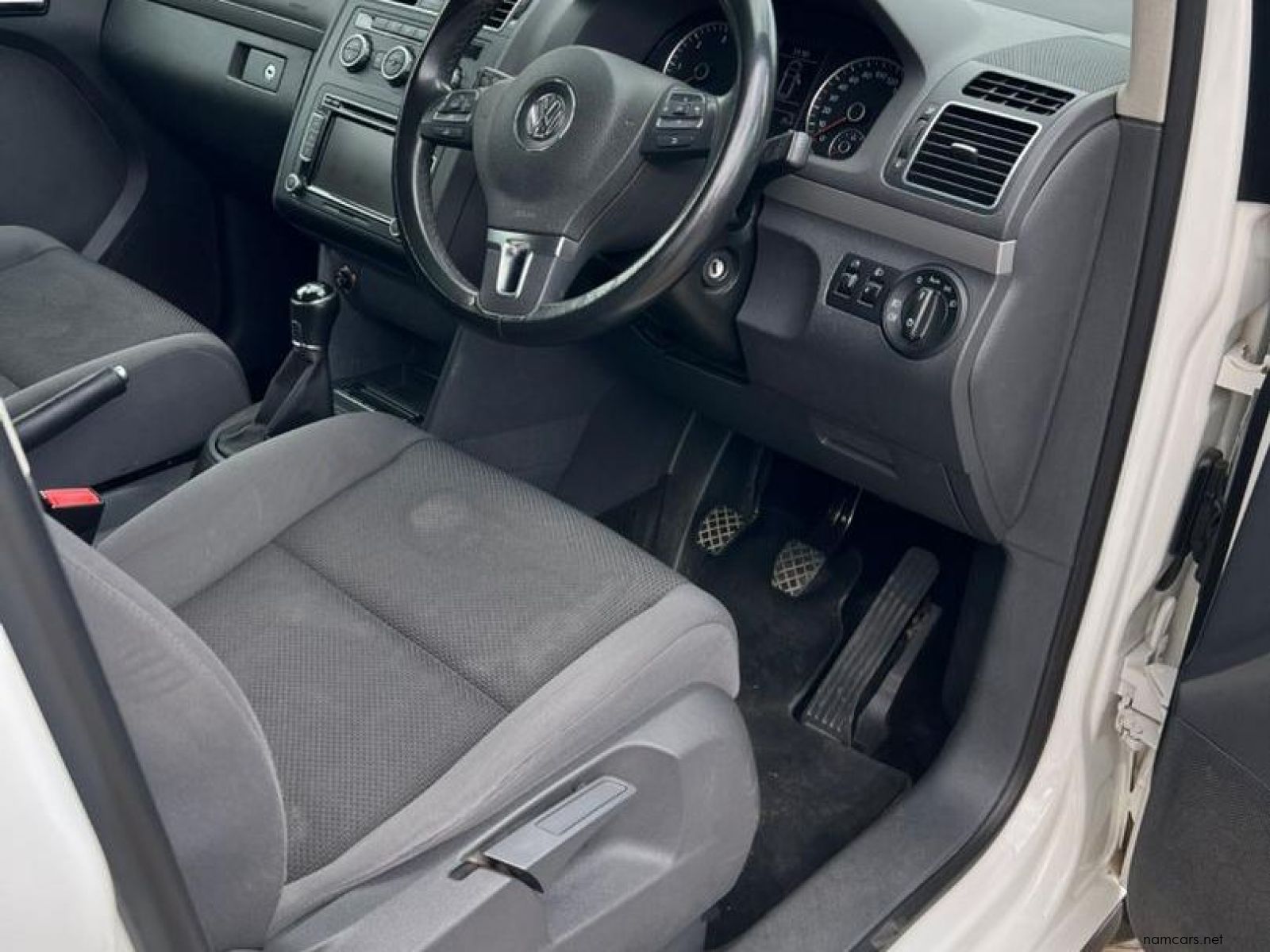 2013 Volkswagen Touran 2.0TDI Trendline photo