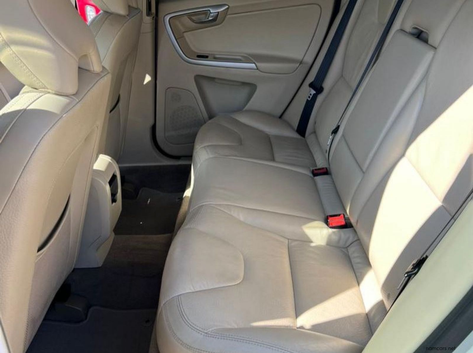 2011 Volvo XC60 T5 pictures