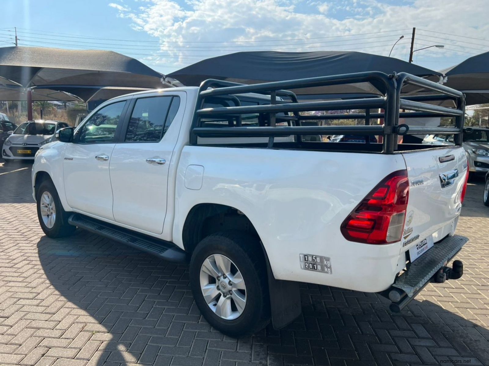 2016 Toyota Hilux 2.8 GD-6 Raider 4x4 A/T pictures