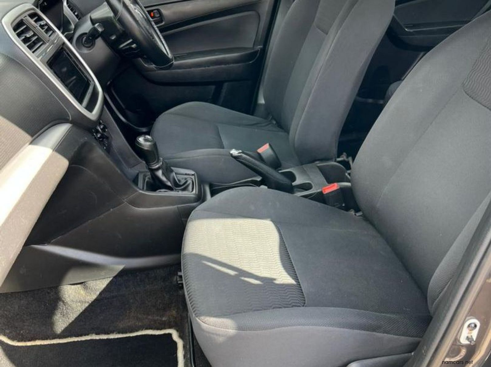 2021 Toyota Urban Cruiser 1.5 XI Man pictures