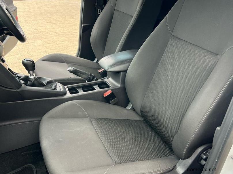 2015 Ford Focus 1.0 ECOBOOST TREND pictures