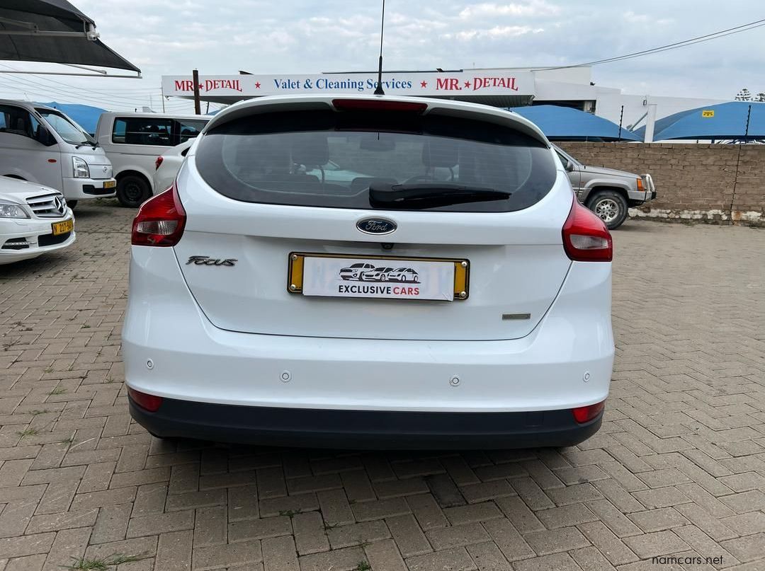 2015 Ford Focus 1.0 ECOBOOST TREND pictures