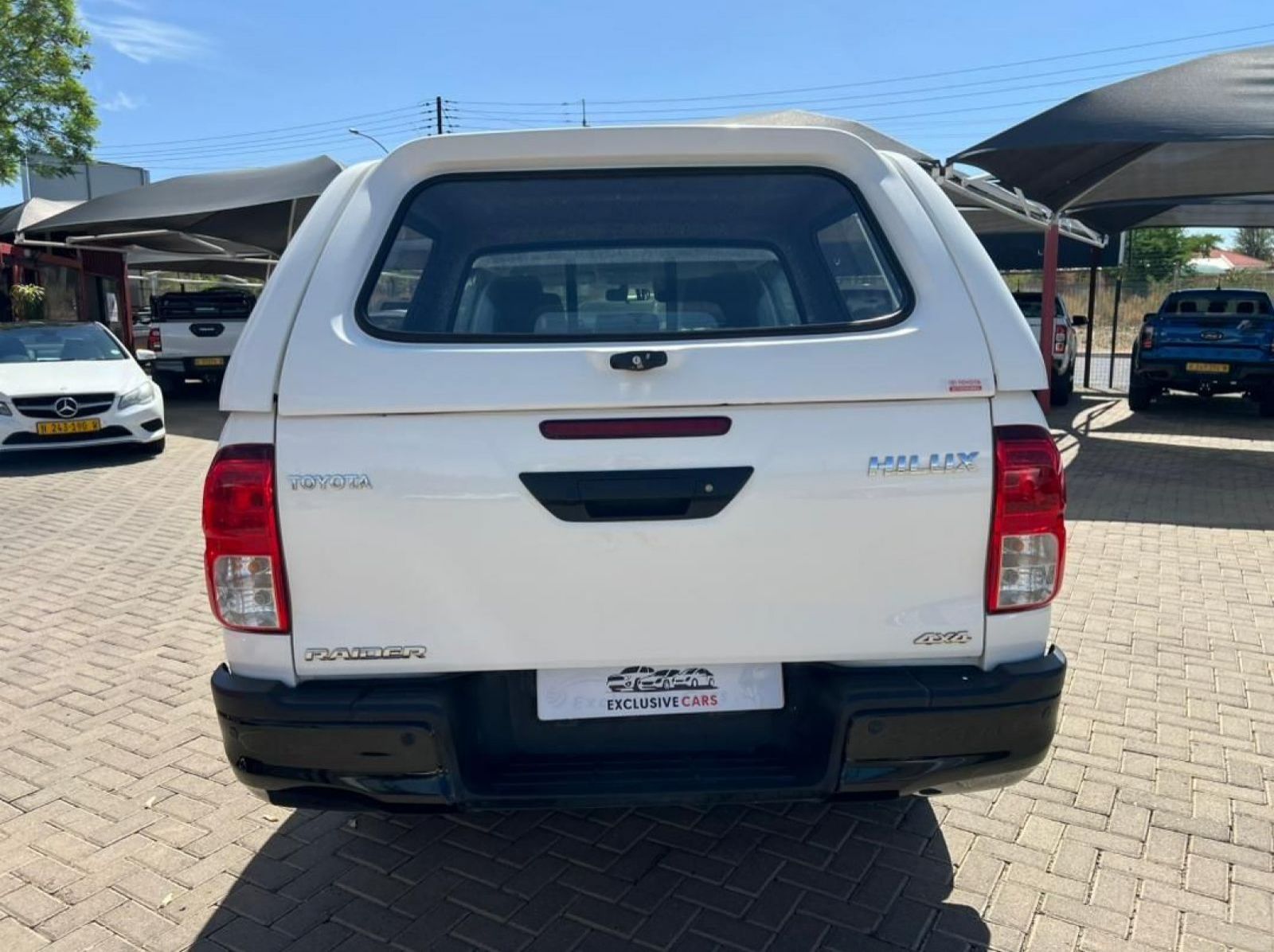 2024 Toyota Hilux 2.4 GD-6 RAIDER 4x4 A/T D/C pictures