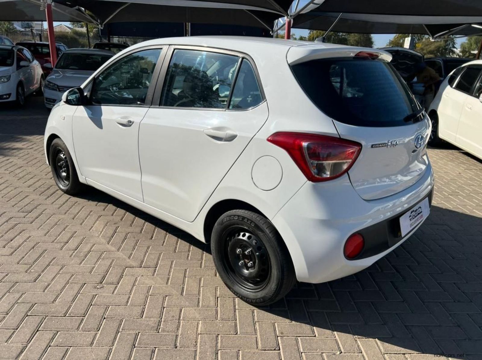 2018 Hyundai Grand i10 1.0 Motion Manual pictures