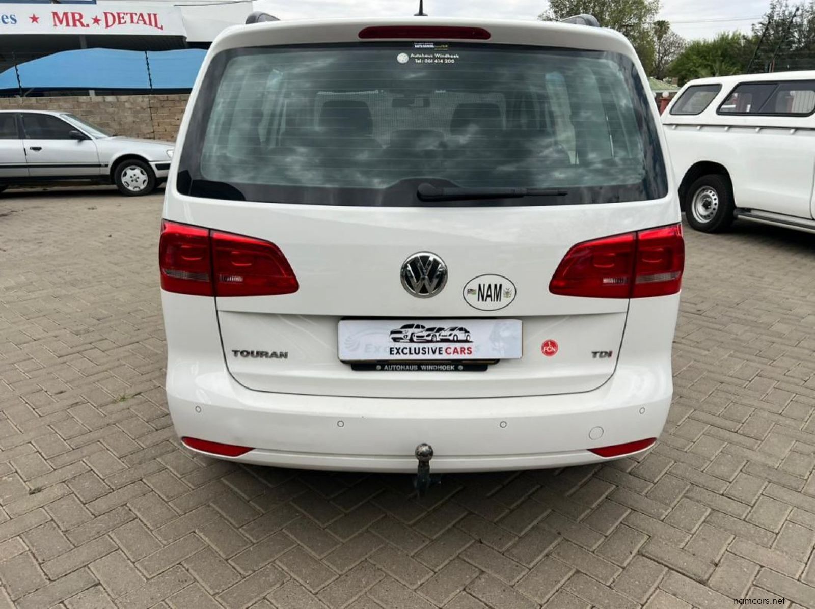 2013 Volkswagen Touran 2.0TDI Trendline pictures