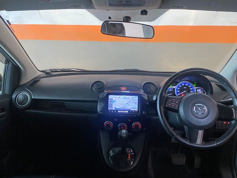 2014 Mazda Demio photo