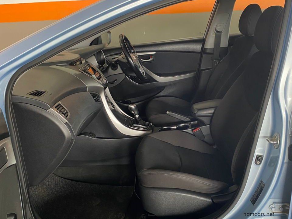 2013 Hyundai Elantra 1.8L GLS Executive photo