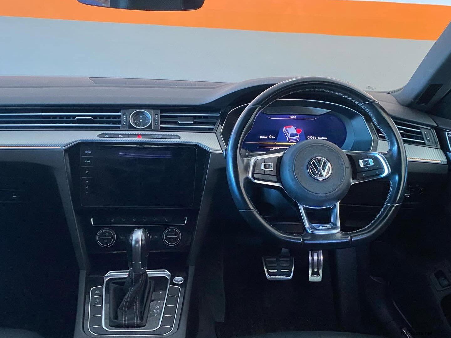 2019 Volkswagen Arteon 2.0L TSI R-Line 4M DSG photo
