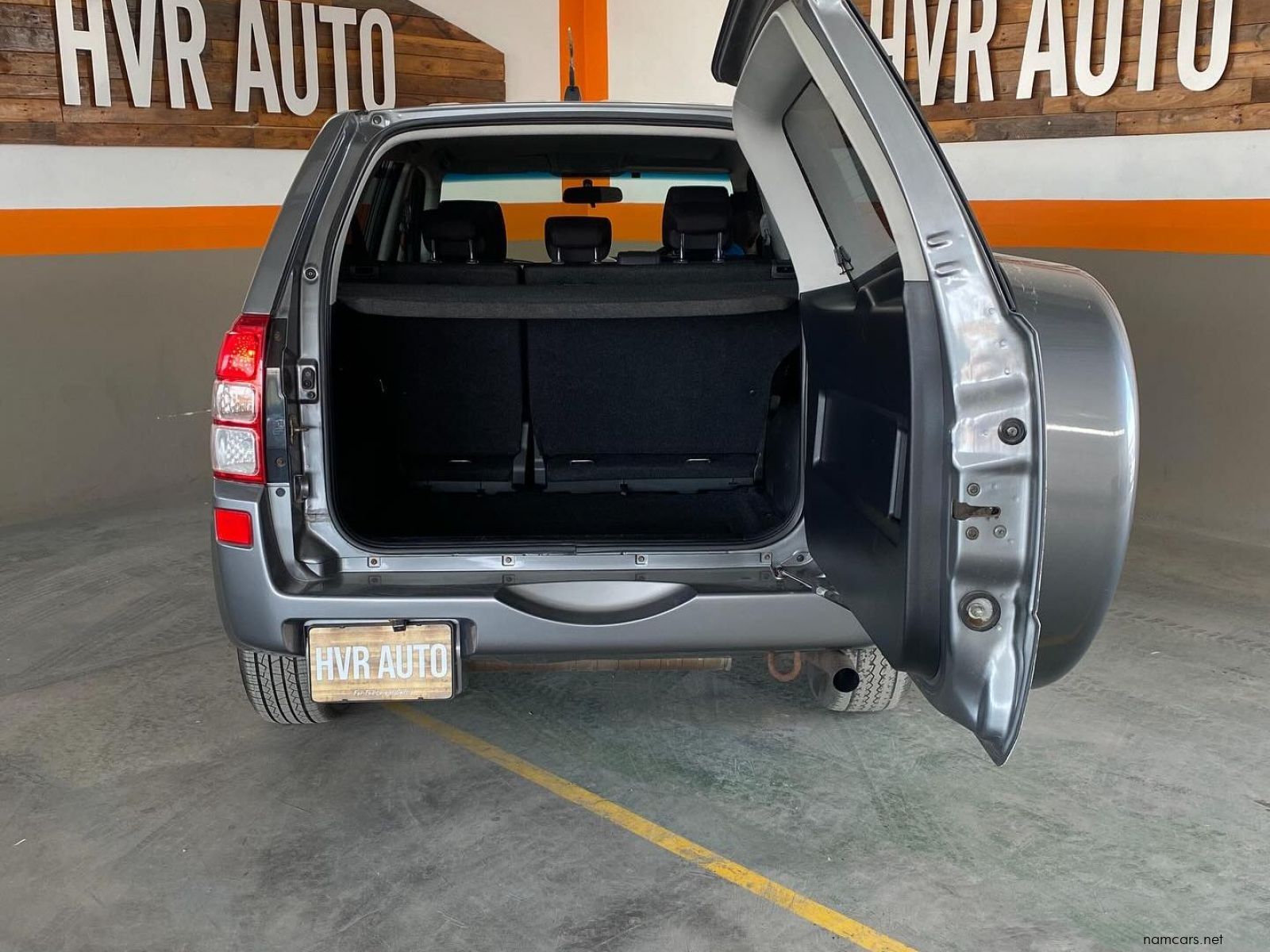 2010 Suzuki Escudo 2.4 4WD 5DR photo