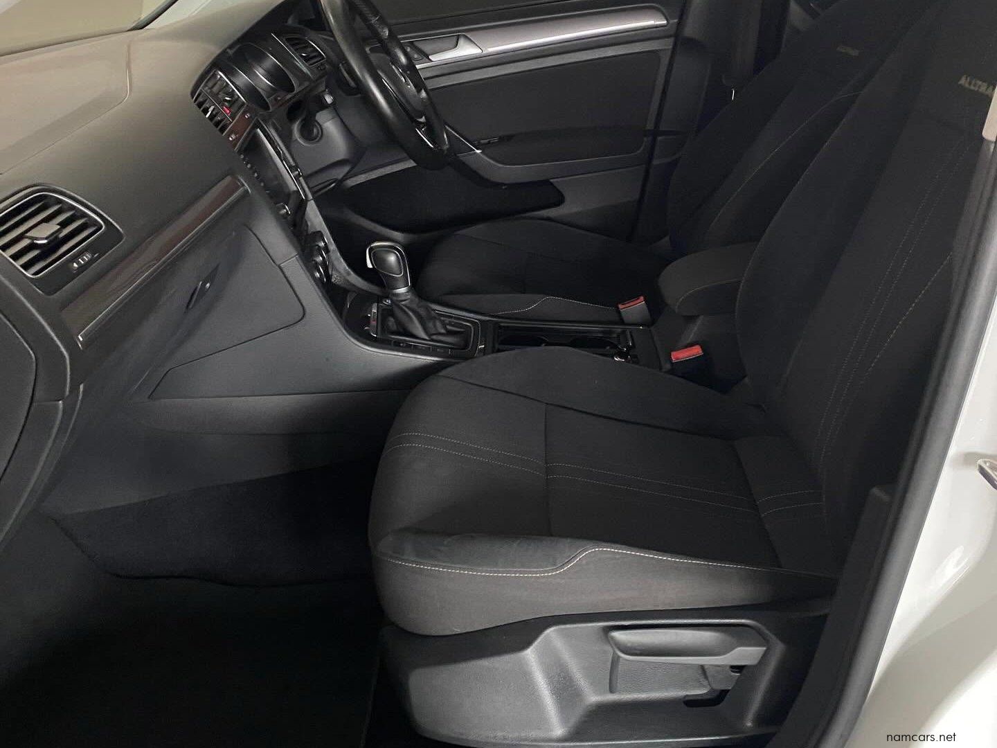 2016 Volkswagen Golf 7 Alltrack 1.8L 4Motion photo