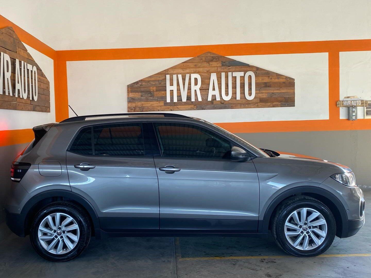 2021 Volkswagen T-Cross 1.0L TSI Comfortline photo
