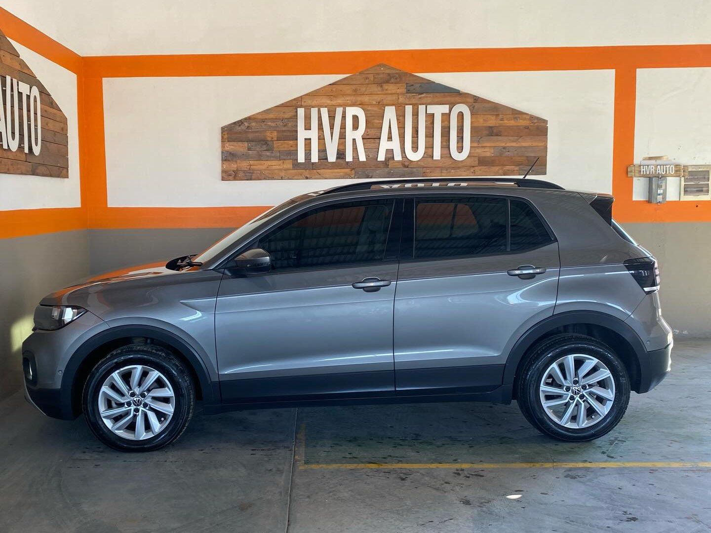 2021 Volkswagen T-Cross 1.0L TSI Comfortline photo