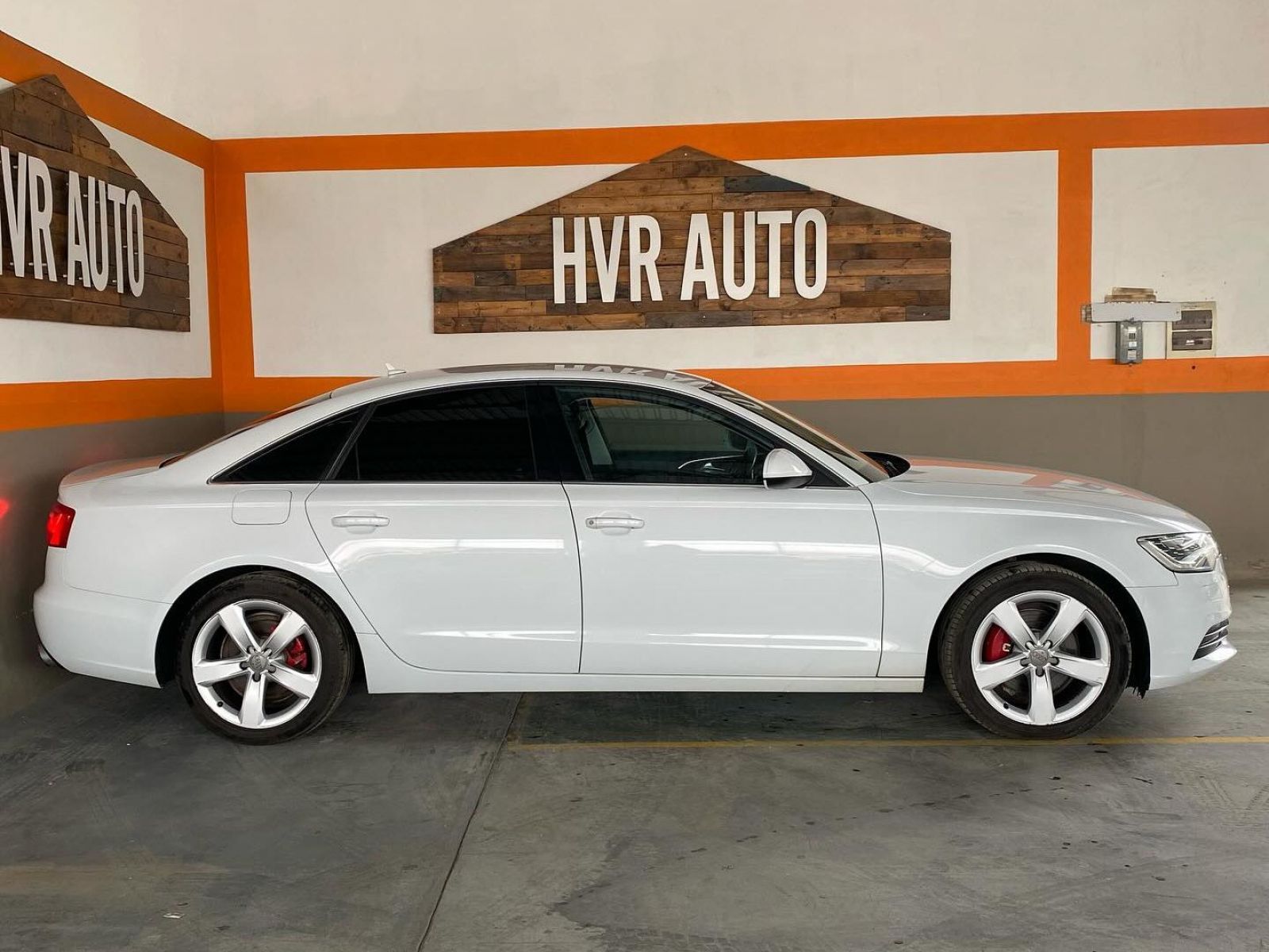 2014 Audi A6 2.8 Quattro photo