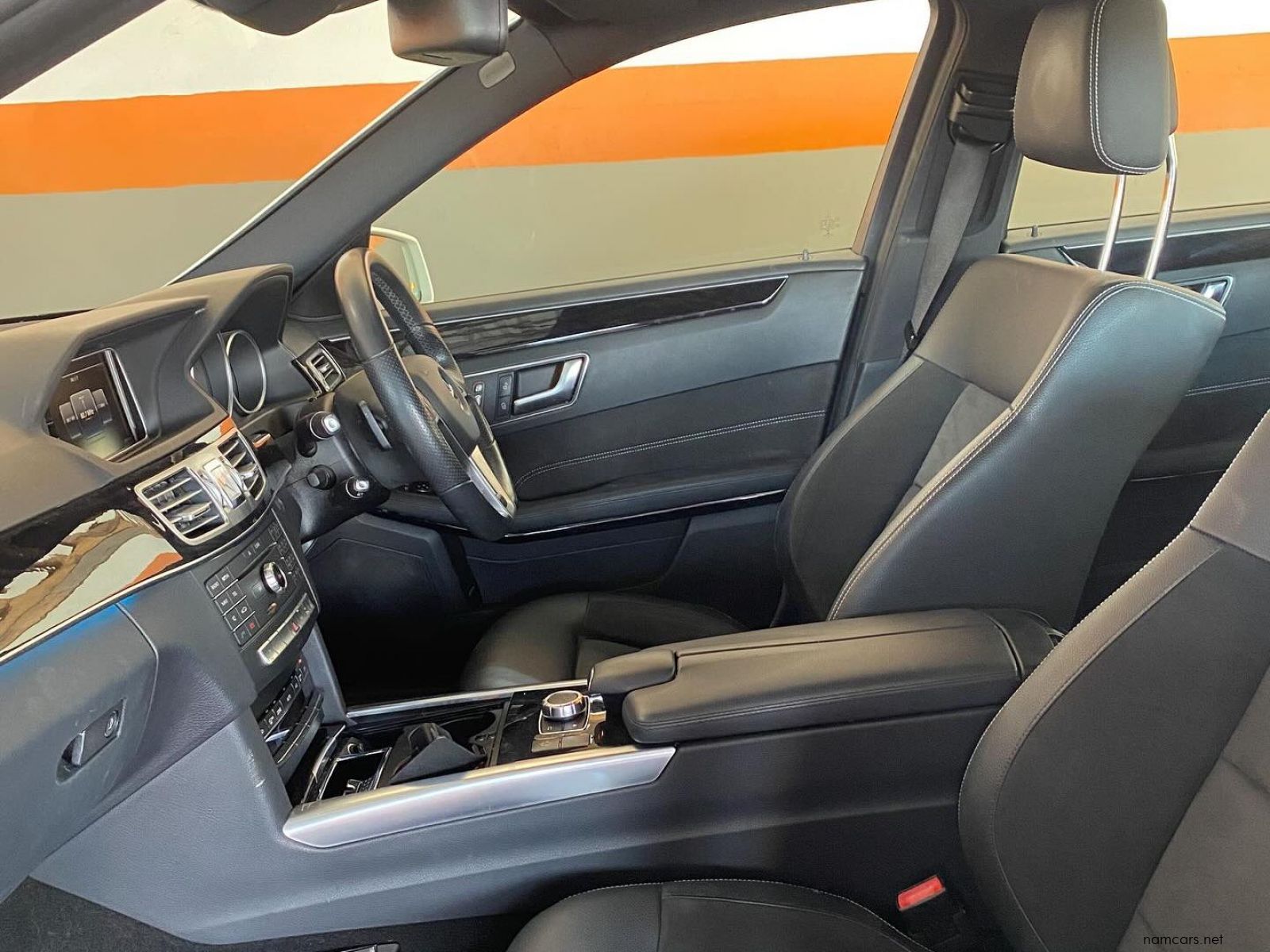 2016 Mercedes-Benz E 220D AMG photo