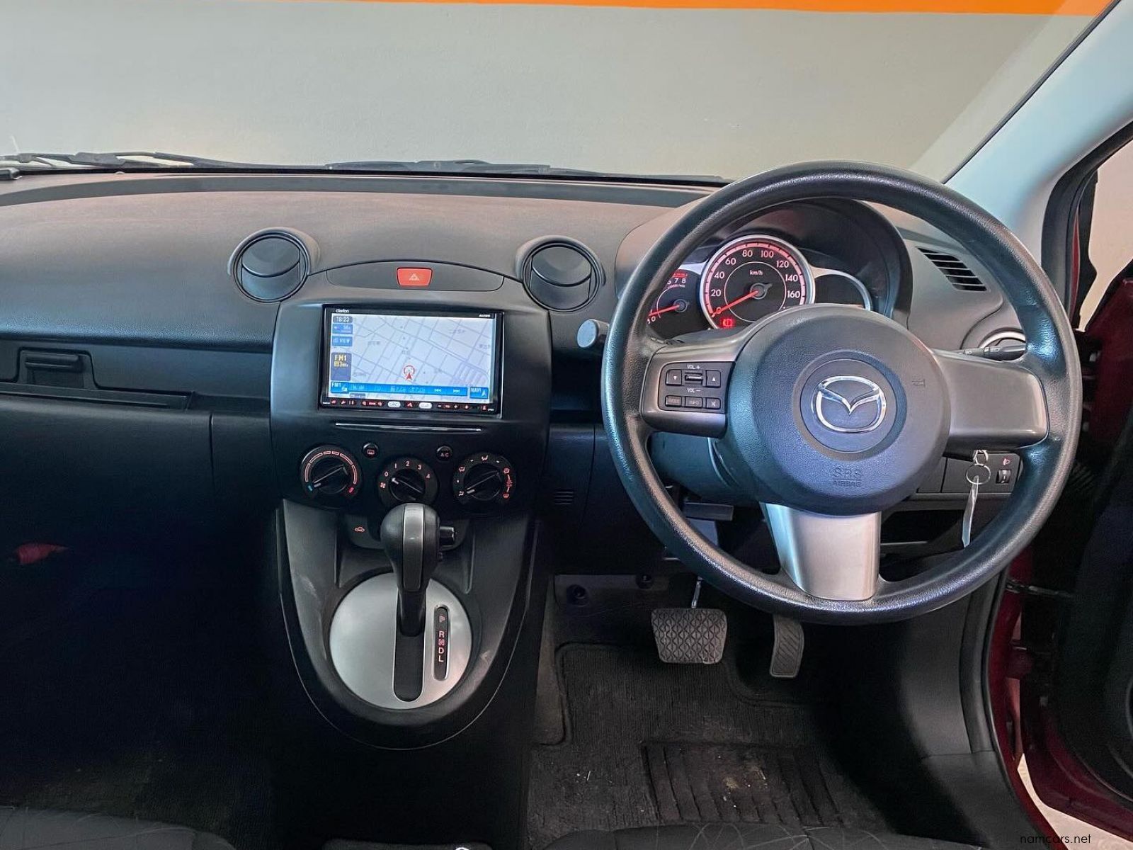 2013 Mazda Demio photo